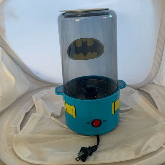 Batman Model DCB-60CN Stir Popcorn Popper - Picture 3 of 8